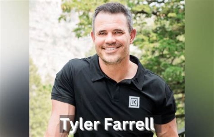 Tyler Farr - Bio, Age, Wiki, Facts and Family