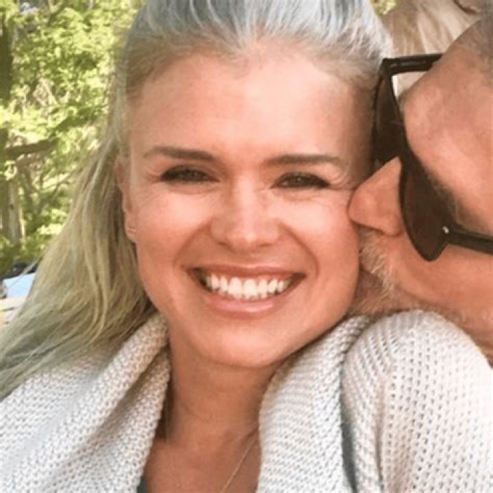 Valeria Andrews: Pop Artist Detailed Bio, Age, Birthday, & Height Insights and more