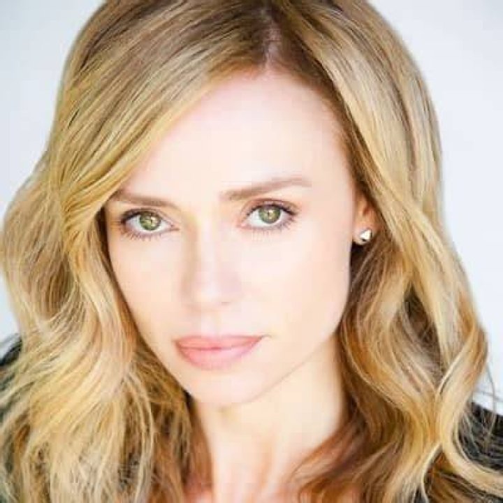 Vanessa Angel - Bio, Age, Wiki, Facts and Family