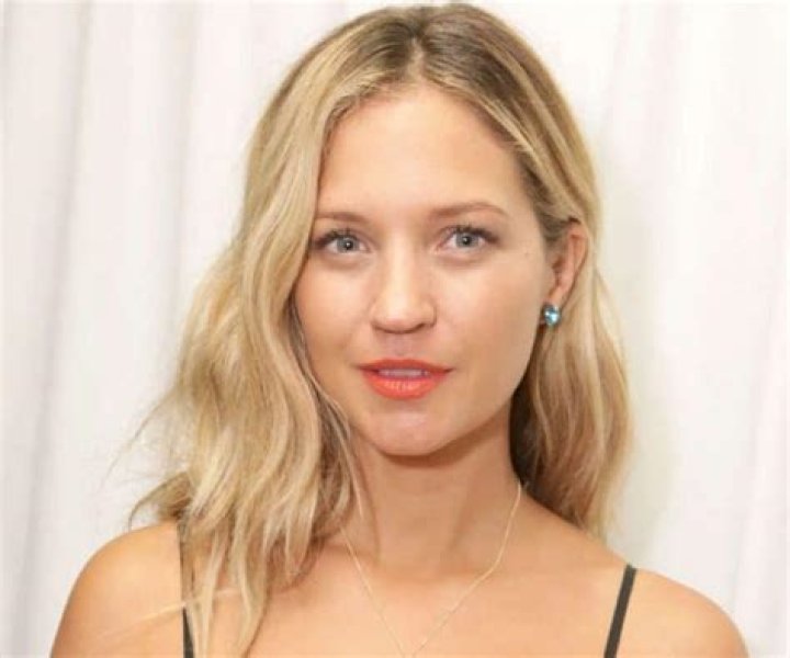 Vanessa Ray - Bio, Age, Wiki, Facts and Family
