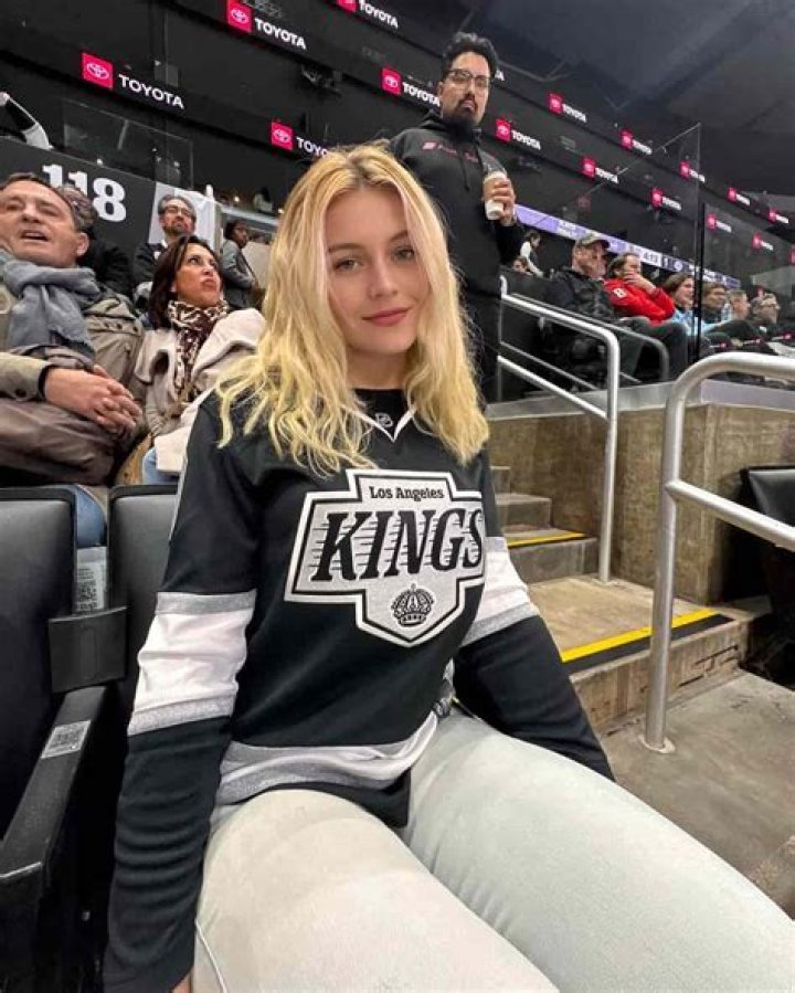 Vera Dijkmans - Bio, Age, Wiki, Facts and Family