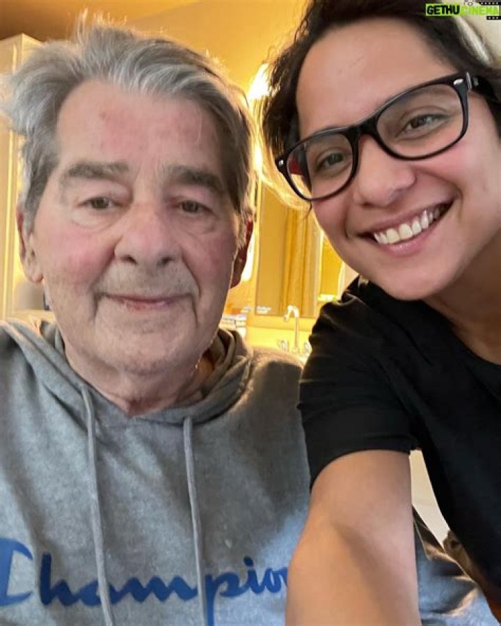 Vicci Martinez - Bio, Age, Wiki, Facts and Family