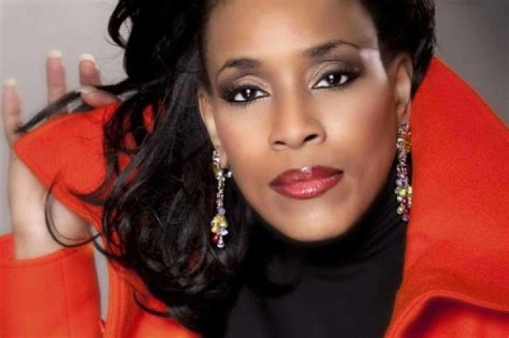 Vickie Winans - Bio, Age, Wiki, Facts and Family