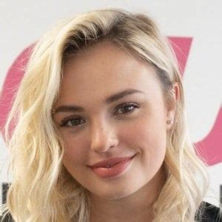 Victoria Baldesarra - Bio, Age, Wiki, Facts and Family