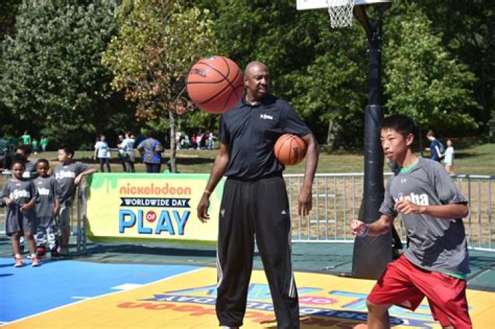 Vin Baker - Bio, Age, net worth, height, Wiki, Facts and Family