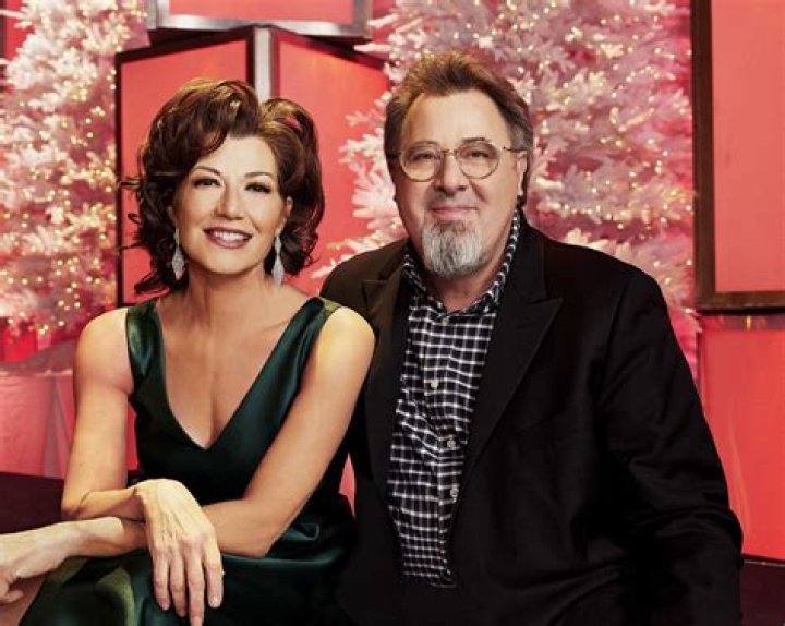 Vince Gill - Bio, Age, net worth, height, Wiki, Facts and Family