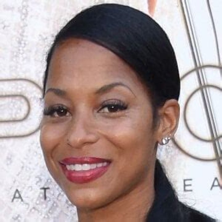 Vivian Nichole Nixon: TV Actress Detailed Bio, Age, Birthday, & Height Insights and more
