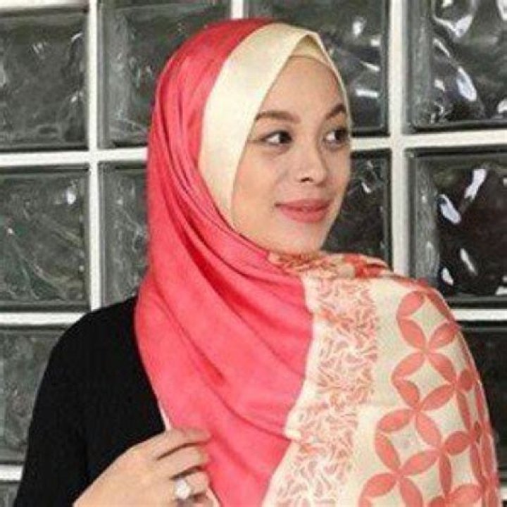 Vivy Yusof - Bio, Age, Wiki, Facts and Family