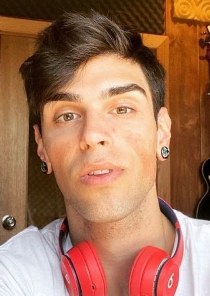 Vlado Saric: TikTok Star Detailed Bio, Age, Birthday, & Height Insights and more