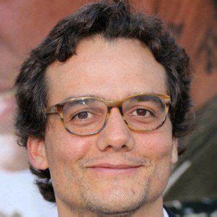 Wagner Moura - Bio, Age, net worth, height, Wiki, Facts and Family