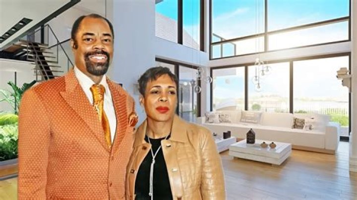 Walt Frazier - Bio, Age, net worth, height, Wiki, Facts and Family
