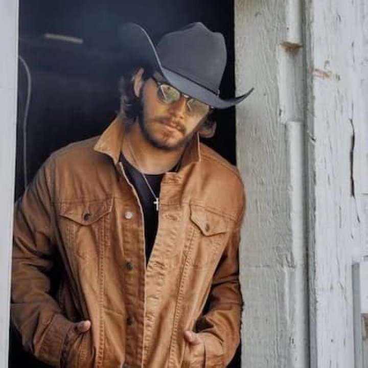 Warren Zeiders (singer) - Wikipedia, Age, Net Worth, Biography , Spotify, TikTok, Facebook, Facts and Family