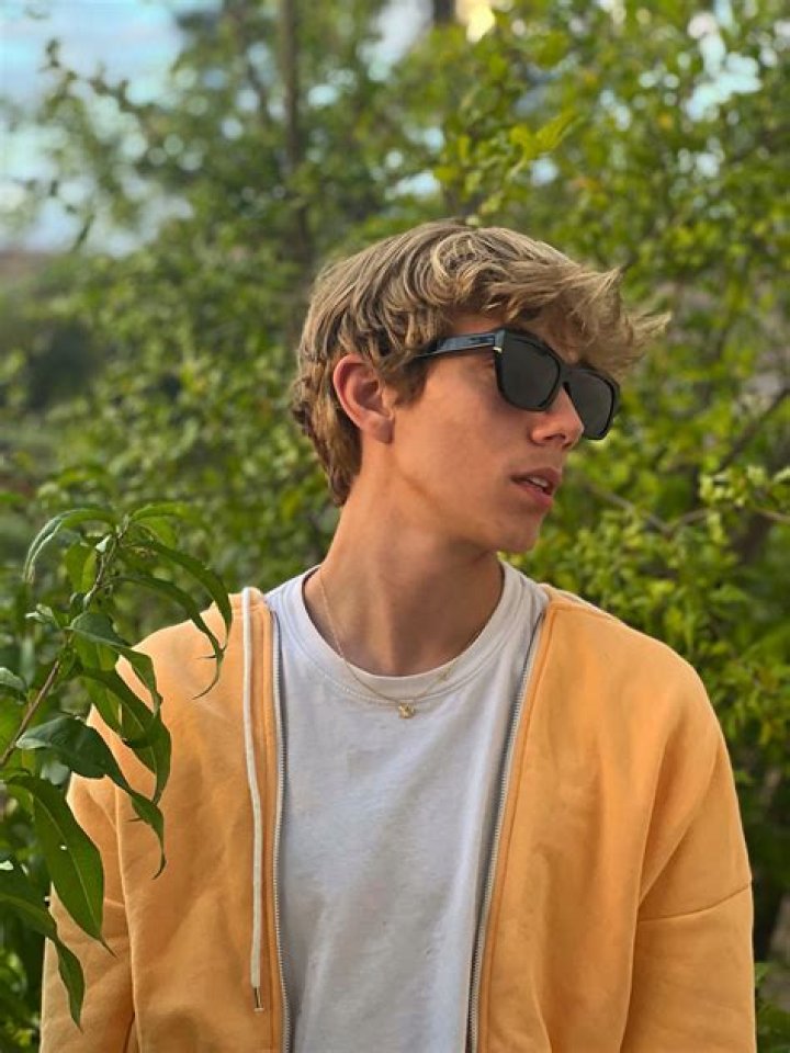 Who is Ryan Halsa ? Wikipedia,Age,Height,Weight,Real Name,Net Worth