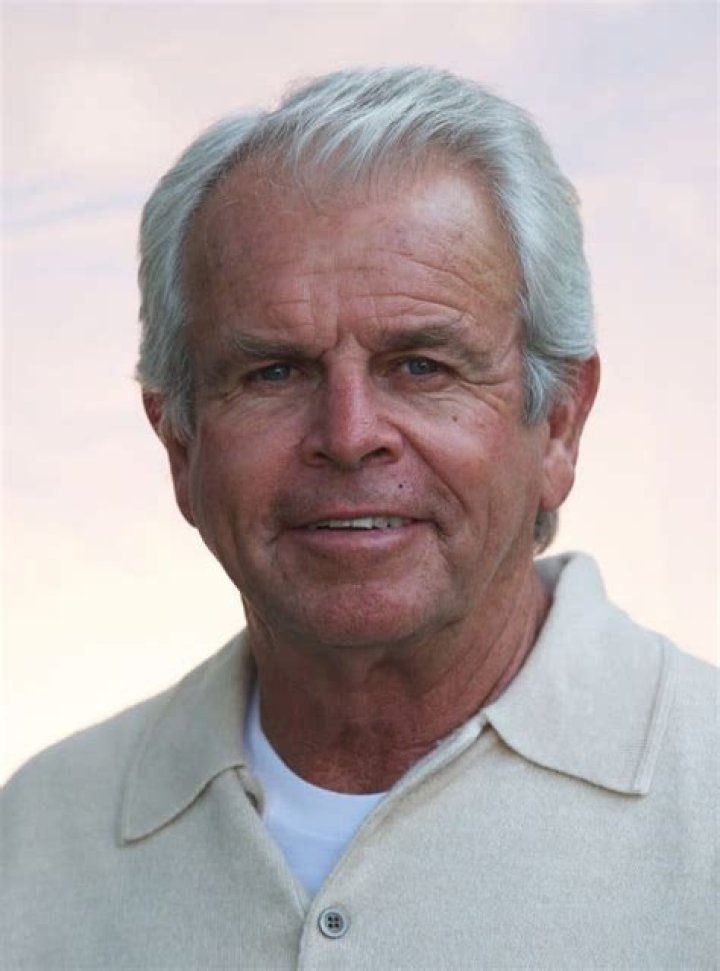William Devane - Bio, Age, net worth, height, Wiki, Facts and Family