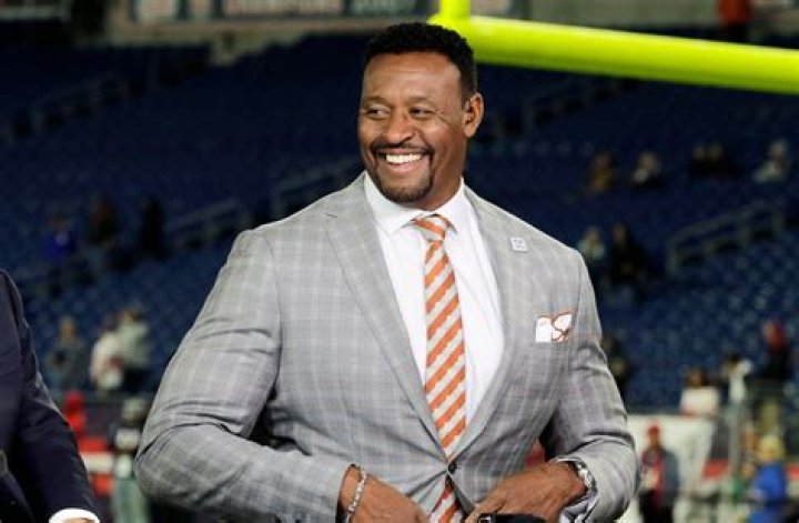 Willie McGinest - Bio, Age, net worth, height, Wiki, Facts and Family