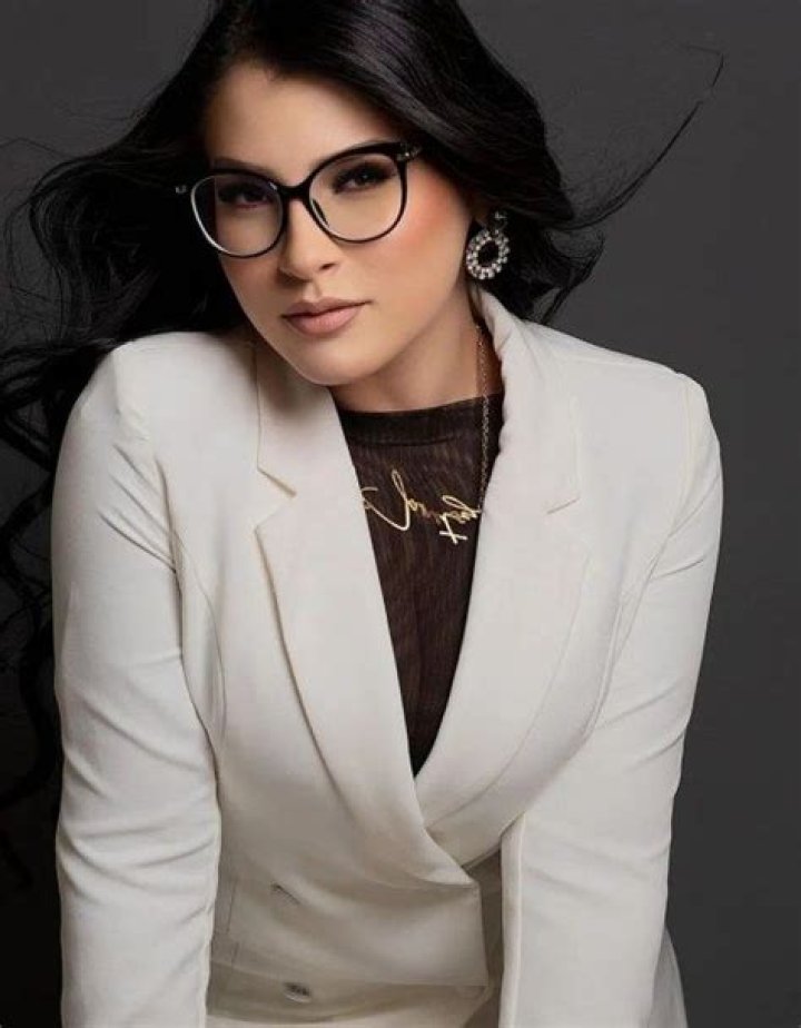 Yani Janetsy27 - Bio, Age, Wiki, Facts and Family