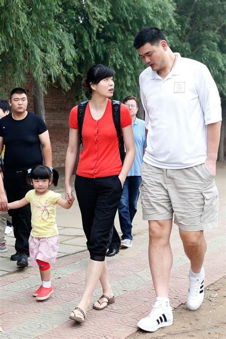 Yao Ming - Bio, Age, net worth, weight, height, Wiki, Facts and Family