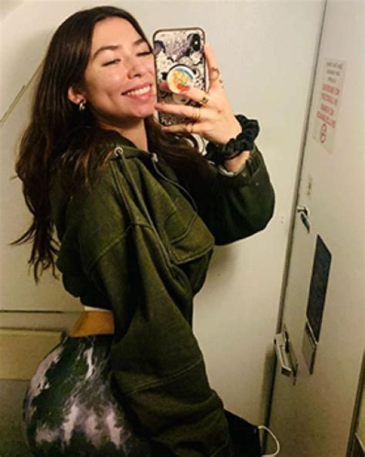 Yesy Naya - Bio, Age, Wiki, Facts and Family
