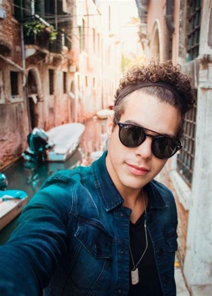 Zabdiel De Jesús - Bio, Age, Wiki, Facts and Family