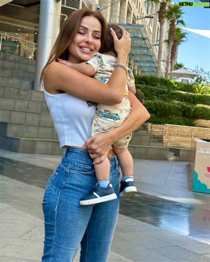 Zain Karazon - Bio, Age, Wiki, Facts and Family
