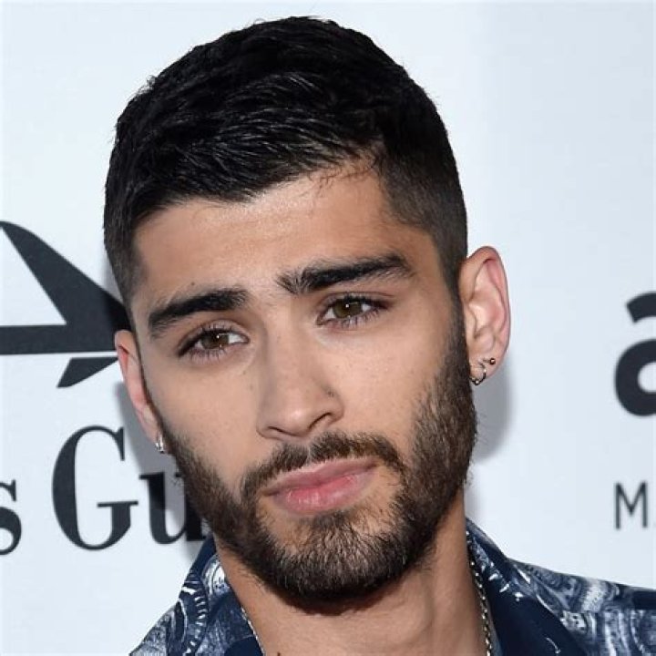 Zayn Malik - Bio, Age, net worth, height, Wiki, Facts and Family