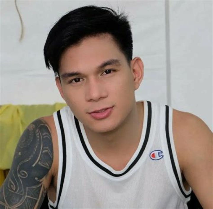 Zeus Collins - Bio, Age, height, Wiki, Facts and Family
