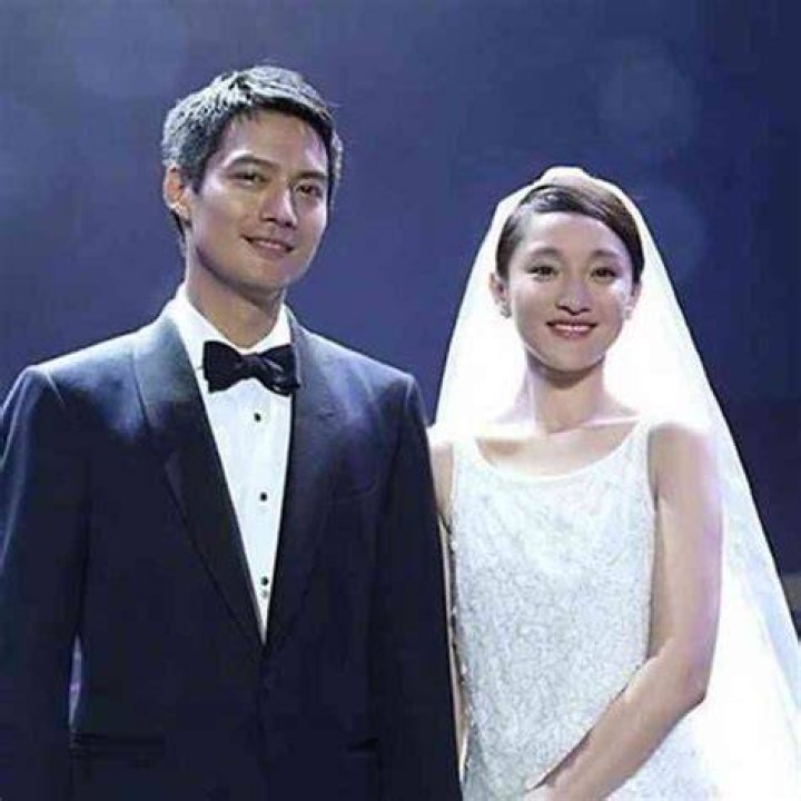 Zhou Xun - Bio, Age, Wiki, Facts and Family