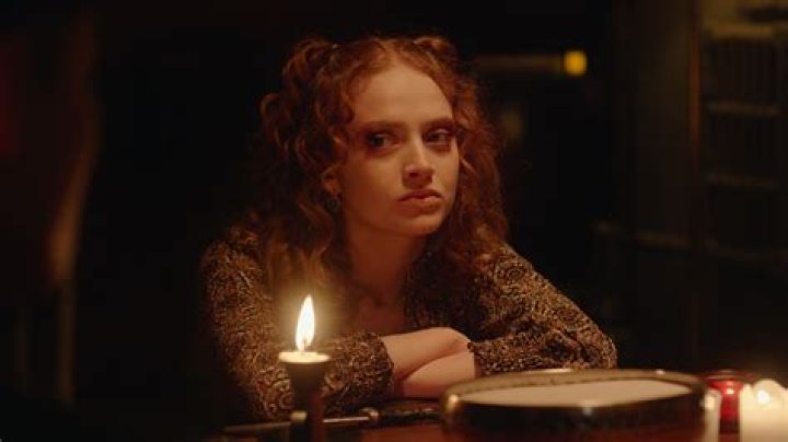 Zoe De Grand Maison - Bio, Age, Wiki, Facts and Family