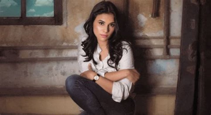 Zoe Viccaji - Bio, Age, Wiki, Facts and Family
