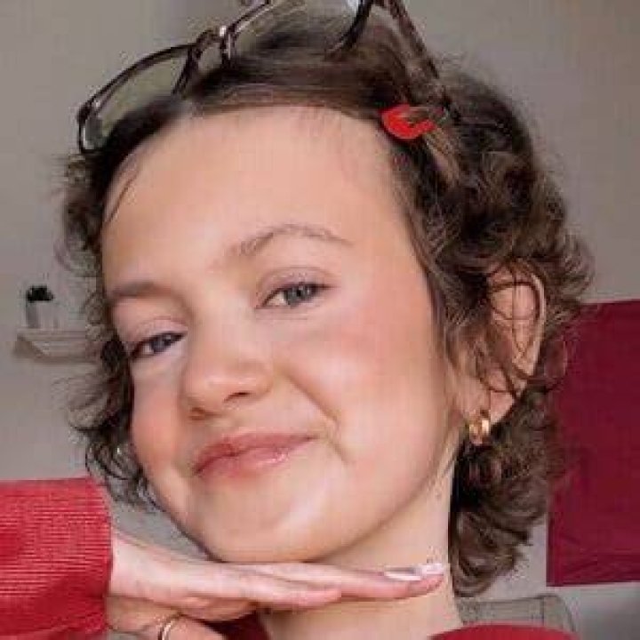 Zuza Beine: Instagram Star Detailed Bio, Age, Birthday, & Height Insights and more
